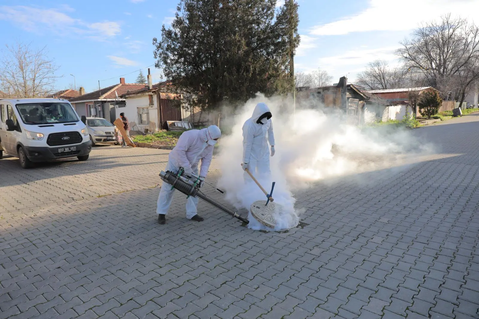 EDİRNE BELEDİYESİ YAZ AYLARI ÖNCESİ HAŞEREYLE MÜCADELE ÇALIŞMALARINI BAŞLATTI galeri görseli